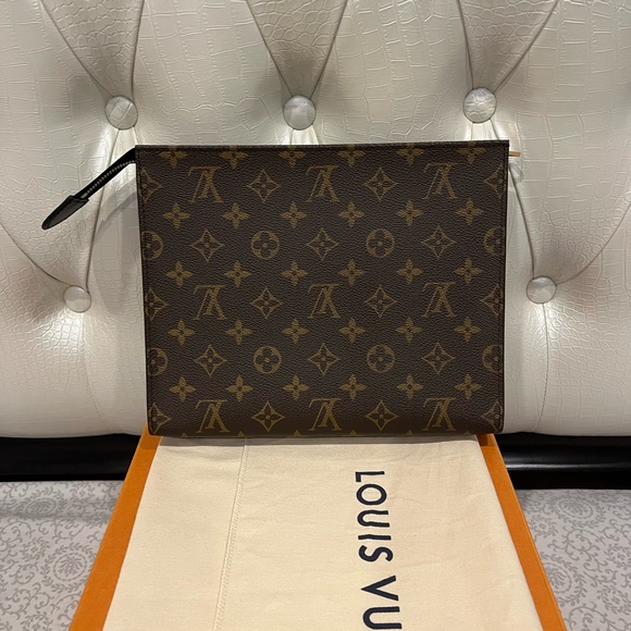 NEW LOUIS VUITTON TOILETRY POUCH 26 POCHE TOILETTE NM M46037 - Picture 12 of 16
